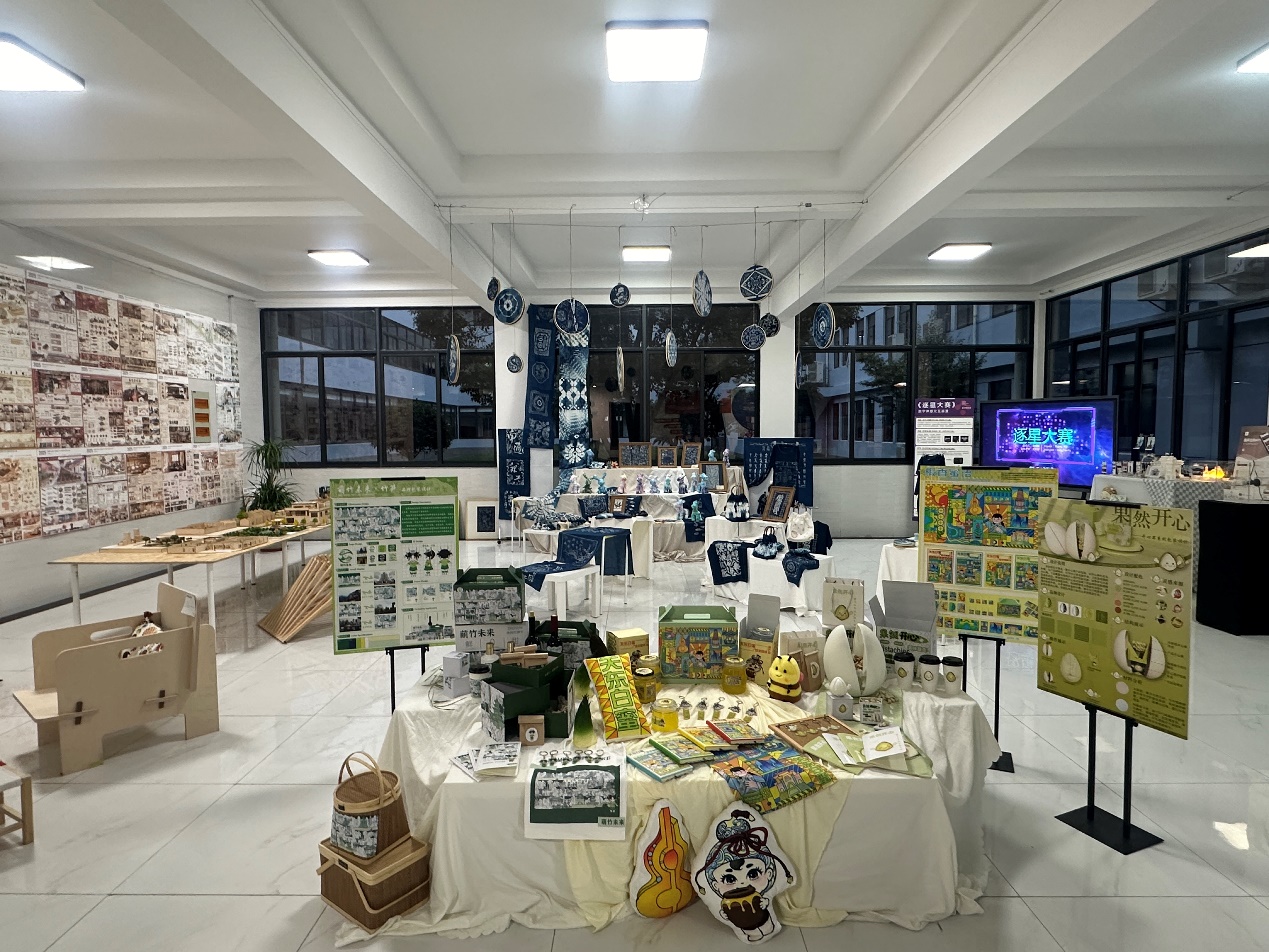 传媒与设计学院民间美术课程设计暨综合课程联展开展